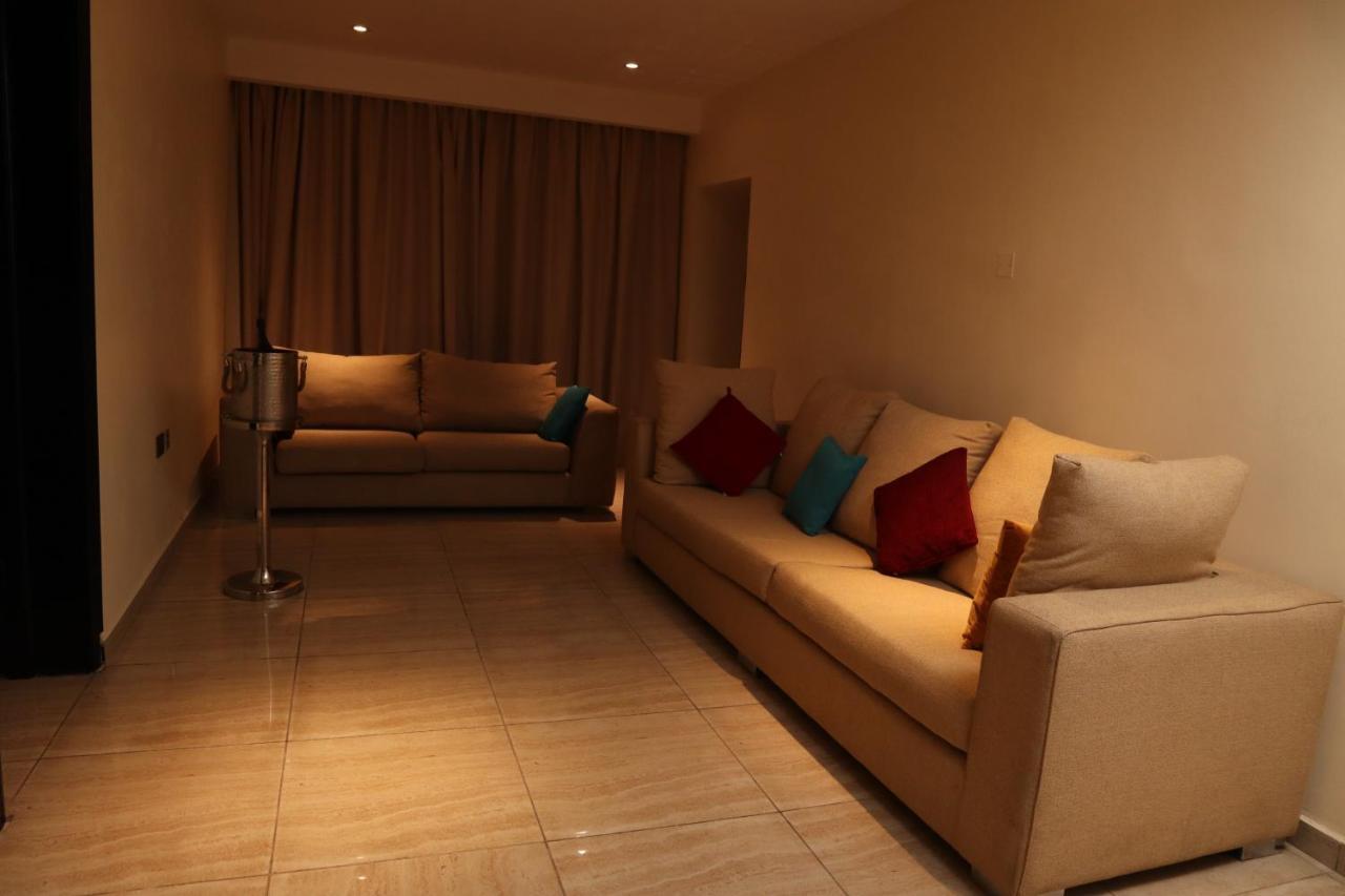 Monty Suites Calabar Exterior photo