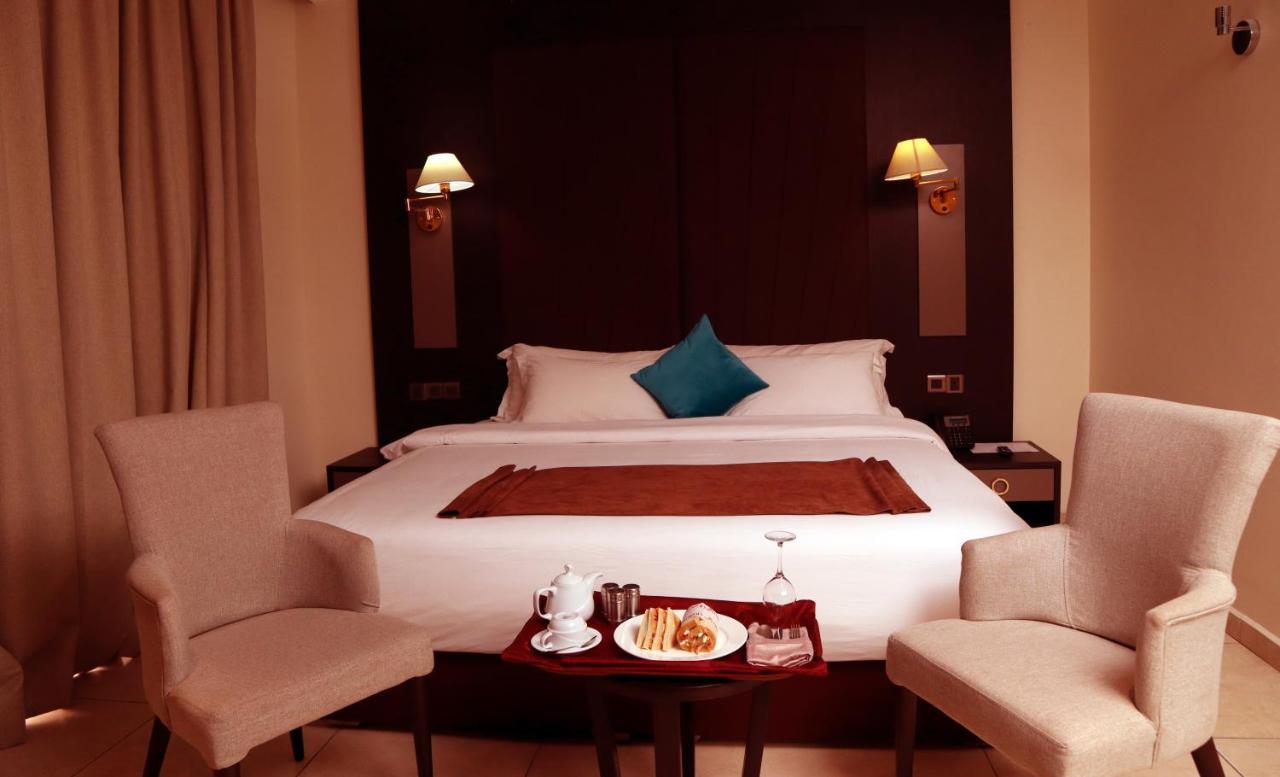 Monty Suites Calabar Exterior photo