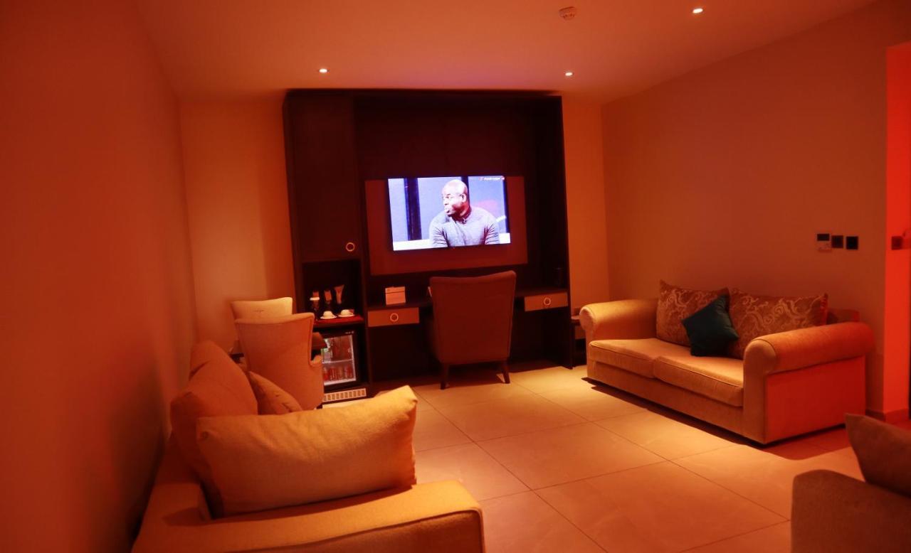 Monty Suites Calabar Exterior photo